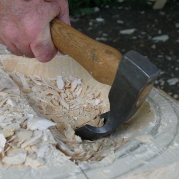 CARVE A WOODEN BOWL