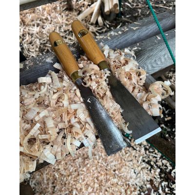 Throwback to a few weekends ago, with Maurice and Izzy working overtime in our Confido pop up woodland workshop to get as many rounders bats finished as possible for 1200 budding green woodworking scouts! 🌳

Izzy learnt the basics of axing, using a drawknife and pole lathe turning safely at a similar age - so it’s really great to come full circle and pass on these important skills to a new younger generation!

Tools pictured: Ashley Iles 1 1/2” x 7 Straight Carving Gouge, Ashley Iles 2” Alongee Gouge, Gränsfors Bruk Wildlife Hatchet, Ray Iles Large Drawknife. 

#greenwoodworking #handtools #polelathe #shavehorse